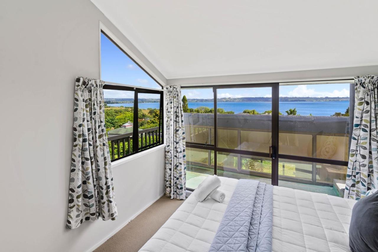 The Bird House - Kawaha Point, Rotorua. Stylish Six Bedroom Home With Space, Views And Relaxed Atmosphere Εξωτερικό φωτογραφία