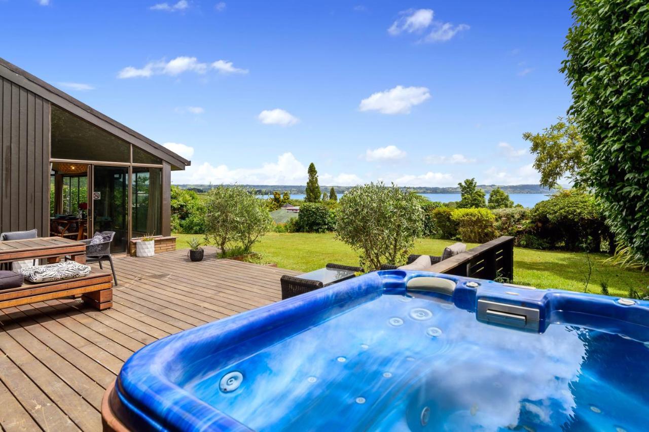 The Bird House - Kawaha Point, Rotorua. Stylish Six Bedroom Home With Space, Views And Relaxed Atmosphere Εξωτερικό φωτογραφία